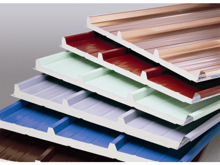 Continues Sandwich PUF Panel